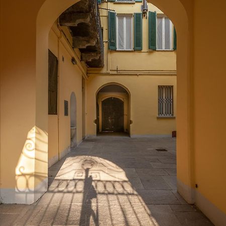 Appartamento Tivano In Centro Storico Como Exterior photo